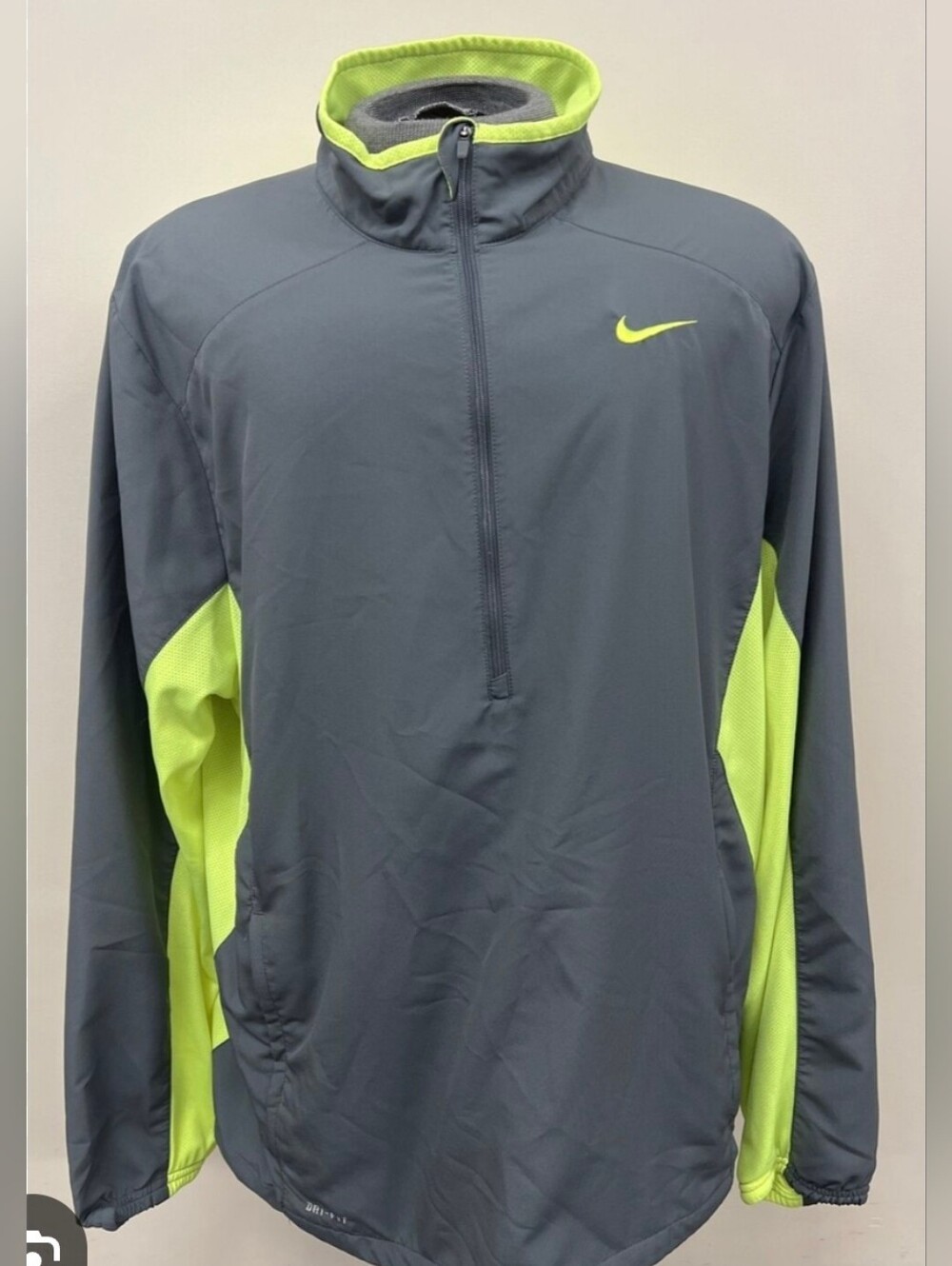NIKE- HALF ZIP DRI-FIT